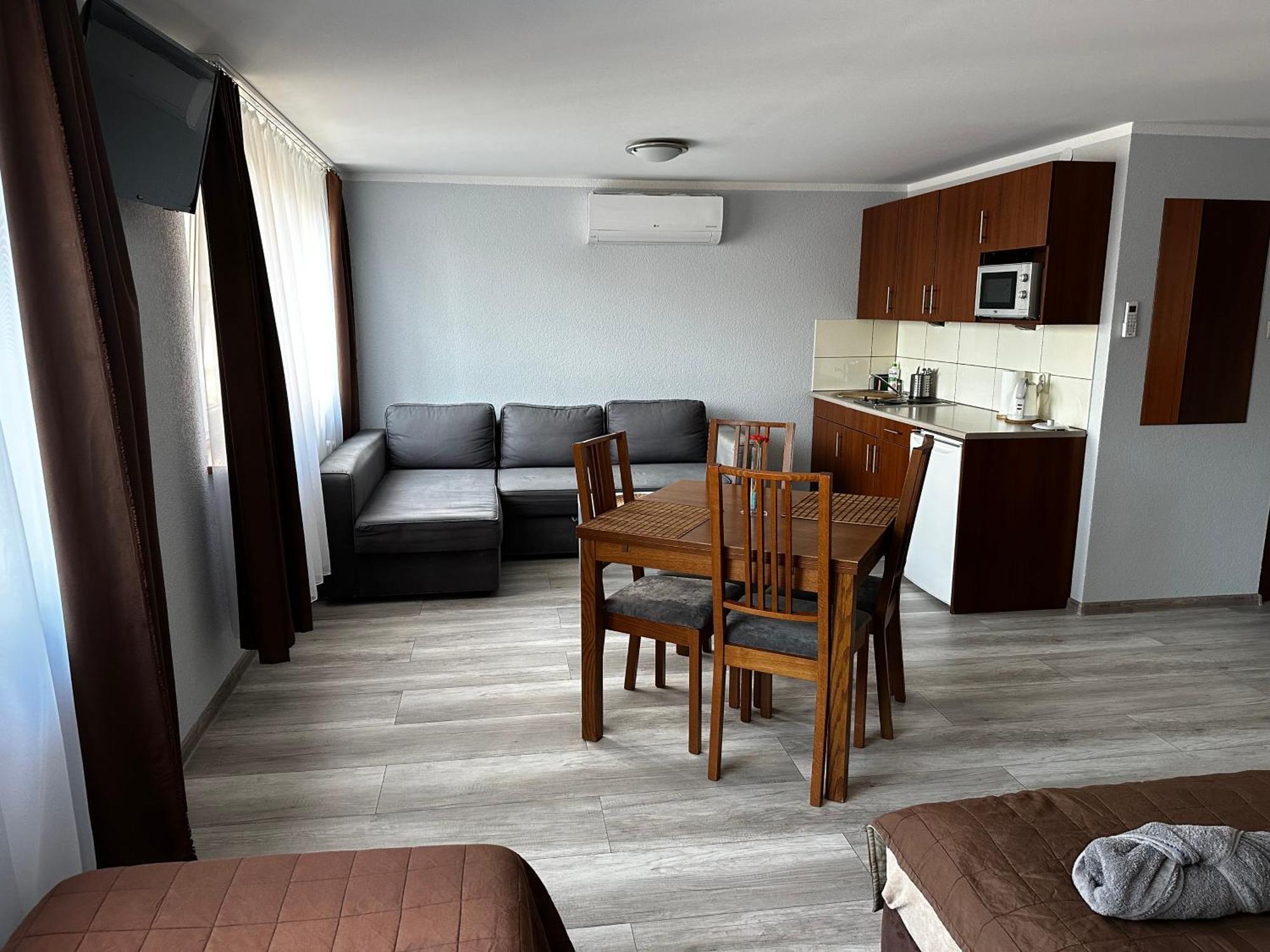 Kompleks Apartament-Serwis Krakov Exteriér fotografie